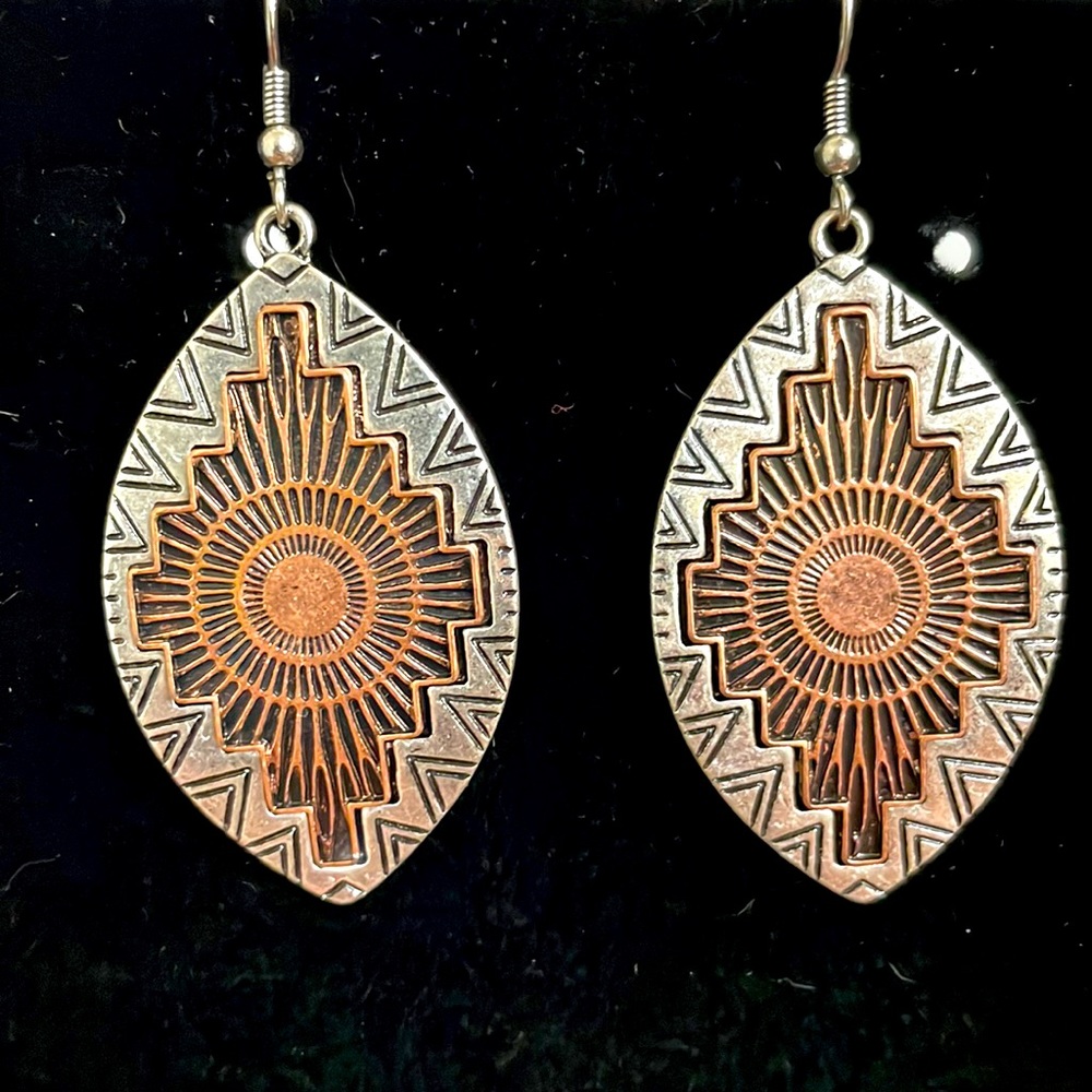 Vintage Silver & Copper Tone Southwest Earrings